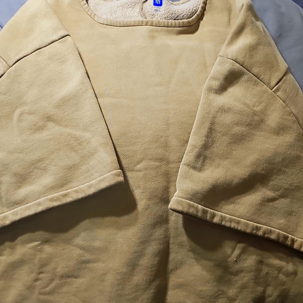 FLEECE YOKE TEE BACK - YEEZY GAP Bronze oversized - NWOT - size Xl Fits Like 2x